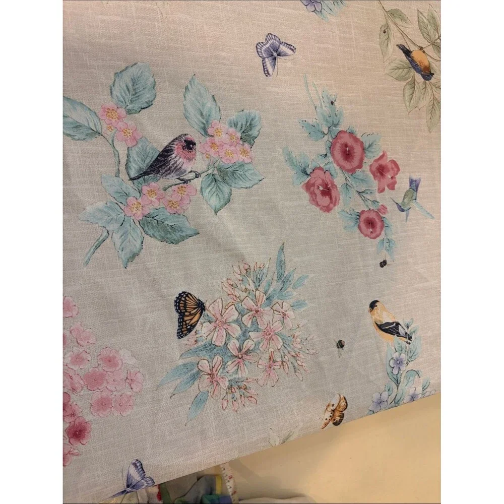 Round Floral Bird Tablecloth